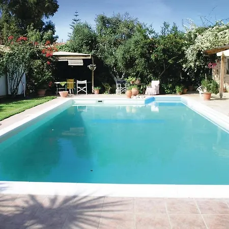Awesome In Messinia With 4 Bedrooms, Wifi And Outdoor Swimming Pool