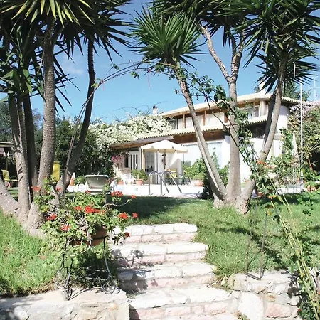 Awesome In Messinia With 4 Bedrooms, Wifi And Outdoor Swimming Pool