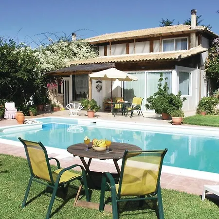 Ferienhaus Awesome In Messinia With 4 Bedrooms, Wifi And Outdoor Swimming Pool *
